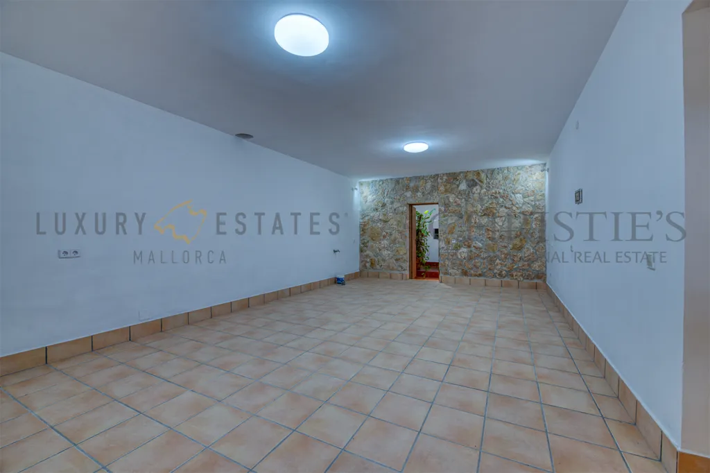 Ingresso - Mediterranean Villa with Pool in Sa Torre, Mallorca