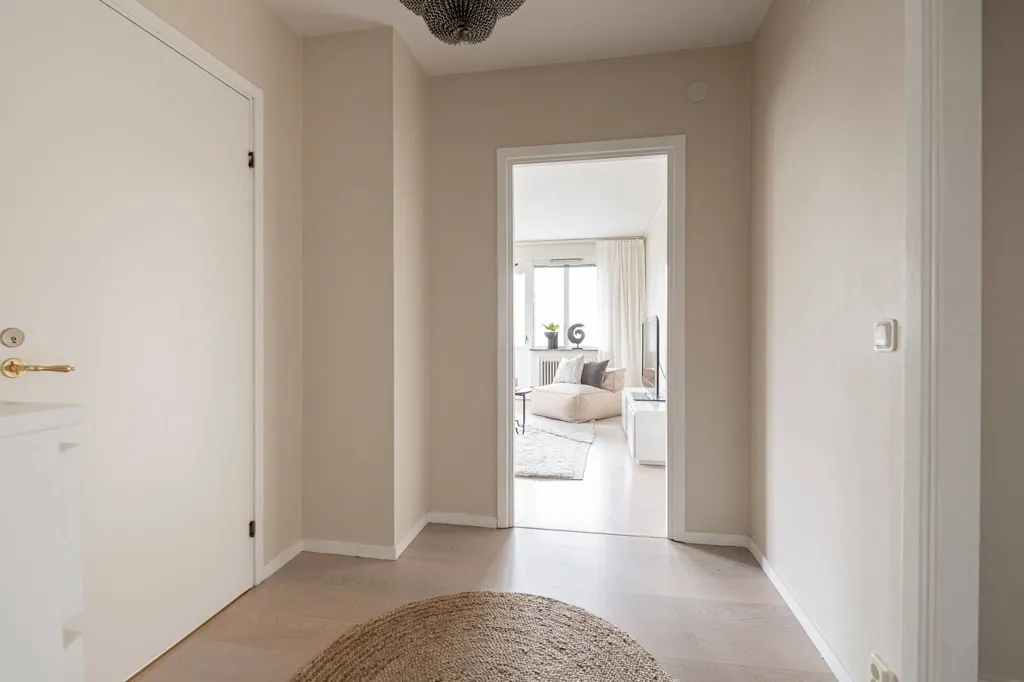 Hallway - Apartment with Balcony in Västmanland
