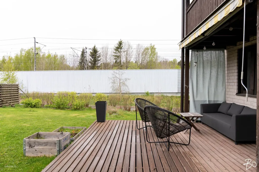 Terrass - Duplex with Garden in Vantaa's Matarin