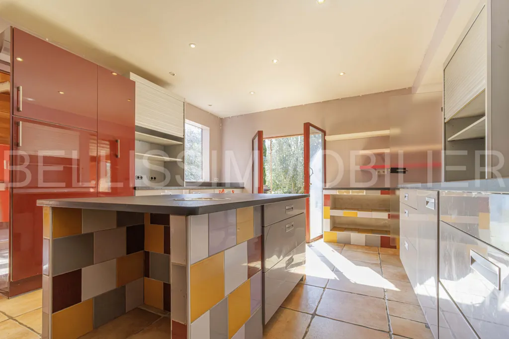 Cuisine - Maison de Luxe avec Piscine à Villeneuve-lès-Avignon