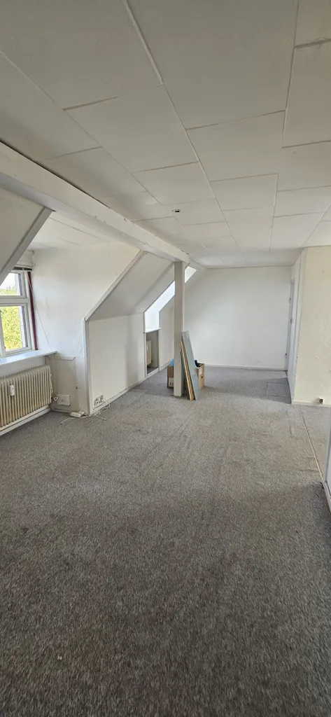 Pièces - Five-Room Flat with Character in Ulstrup