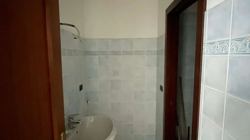 Salles de bain - Apartment with Attic in Mantua