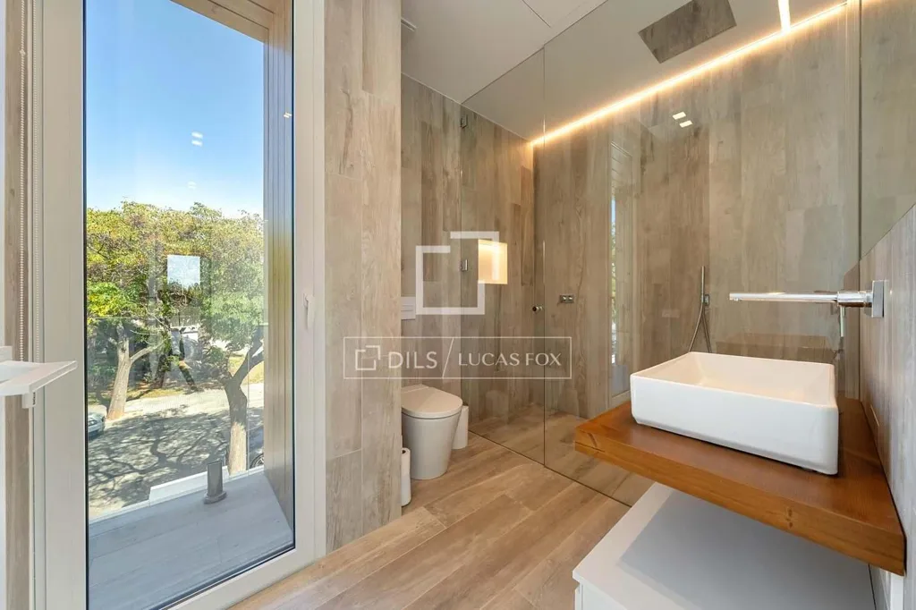 Vannitoad - Modern House with Pool in Reus