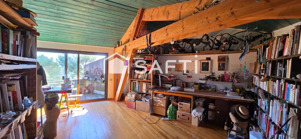 Studio - Architectural Villa with Palais des Papes View