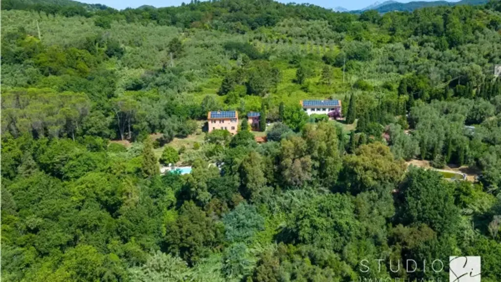 Vue aérienne - Country House with Pools in Vecchiano