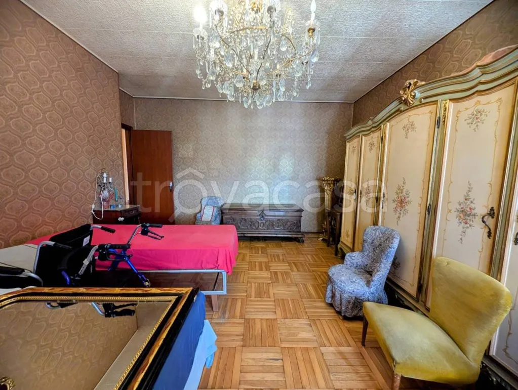 Chambres - Penthouse with Panoramic View in Borgo San Dalmazzo