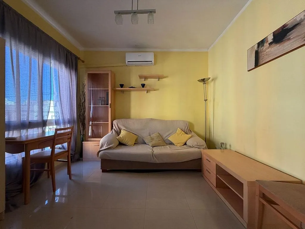 Living Room - Furnished Flat with Air Conditioning in Algirós