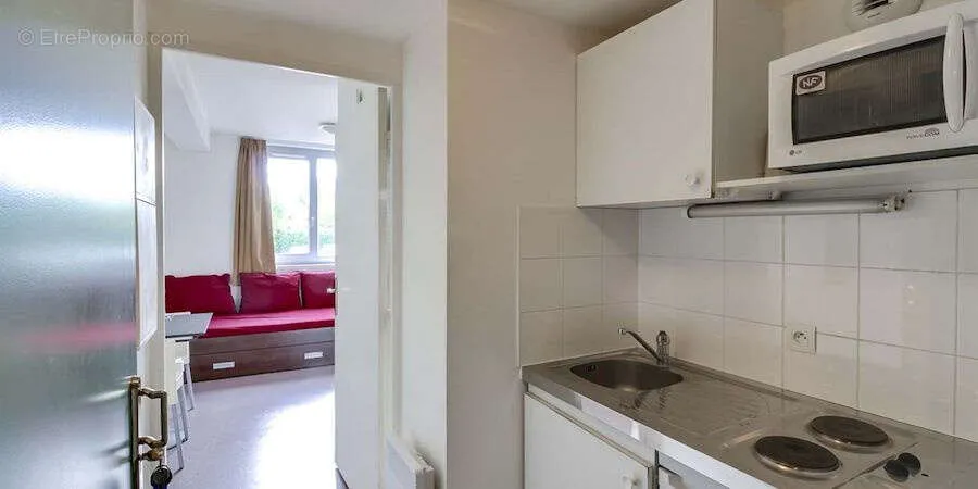 Cuisine - Studio Meublé en Résidence Étudiante à Cergy