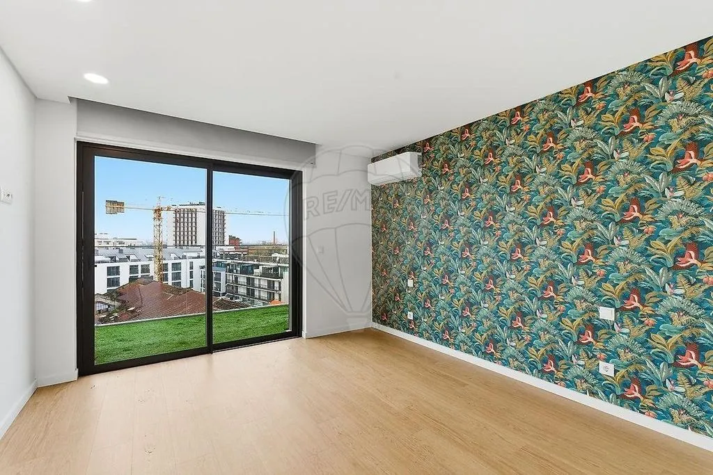 Toad - 3-Bedroom Penthouse with Terraces in Aveiro