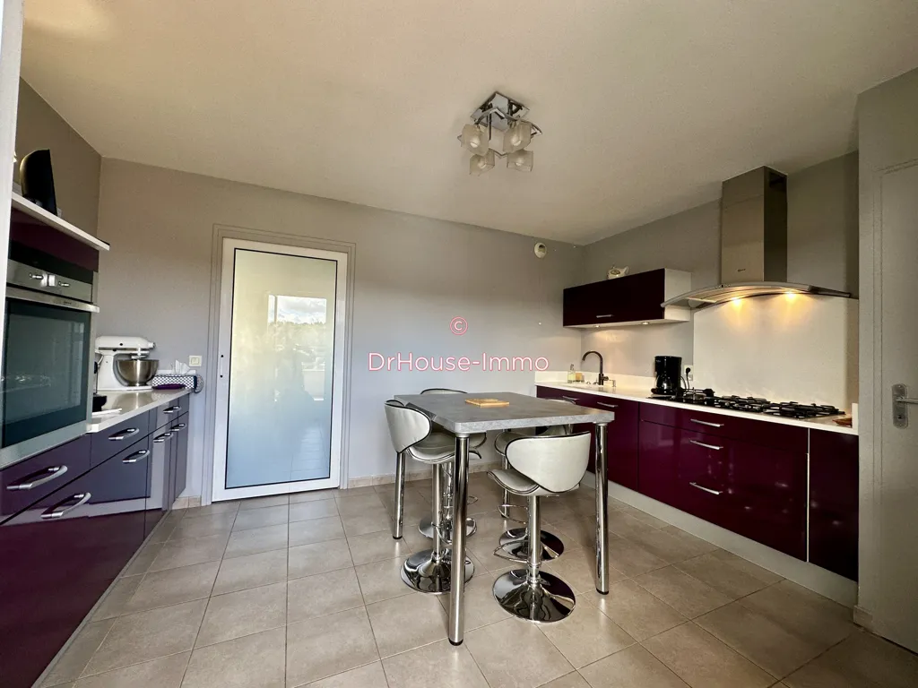 Kitchen - Modern Duplex Apartment with Terraces in Valence