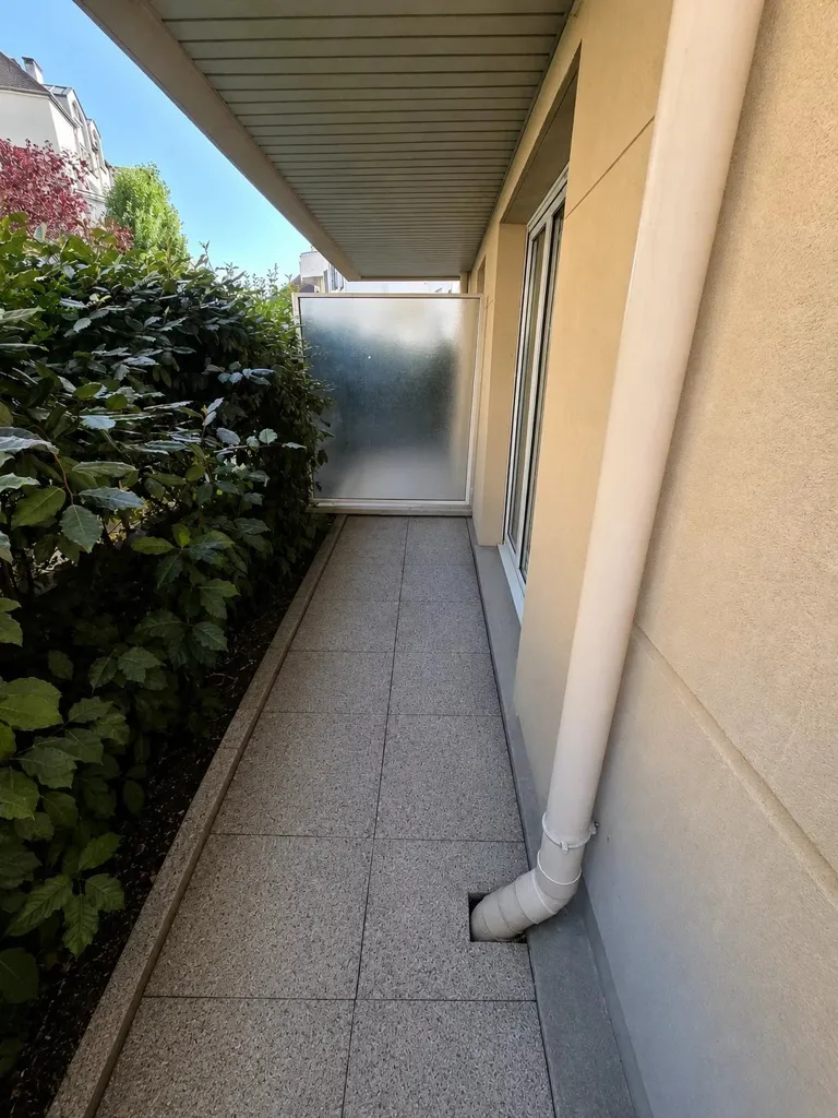 Jardin - Studio avec Balcon et Parking à Etienne Ventenat