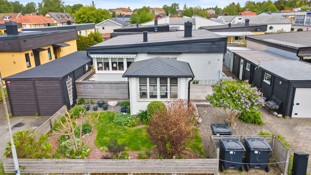 Õhuvaade - Renovated Villa with Terrace in Stattena