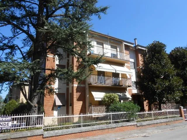 Välivaade - Apartment with Private Garage in Jesi