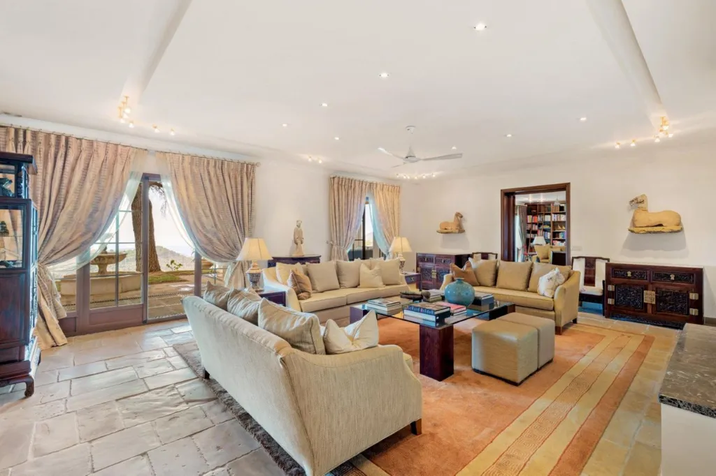 Elutuba - Mediterranean Villa with Private Helipad in Ojén