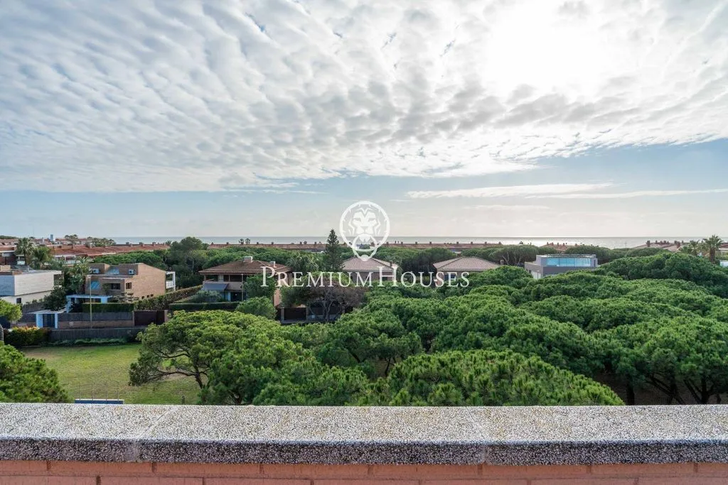 Balcone - Luxury Penthouse with Sea View in Gavà Mar