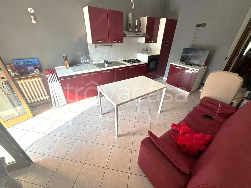 Cuisine - Rearranged Flat with Balcony in Turin