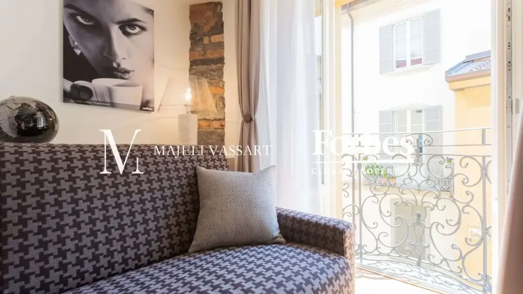 Séjour - Modern Studio with Balcony in Como