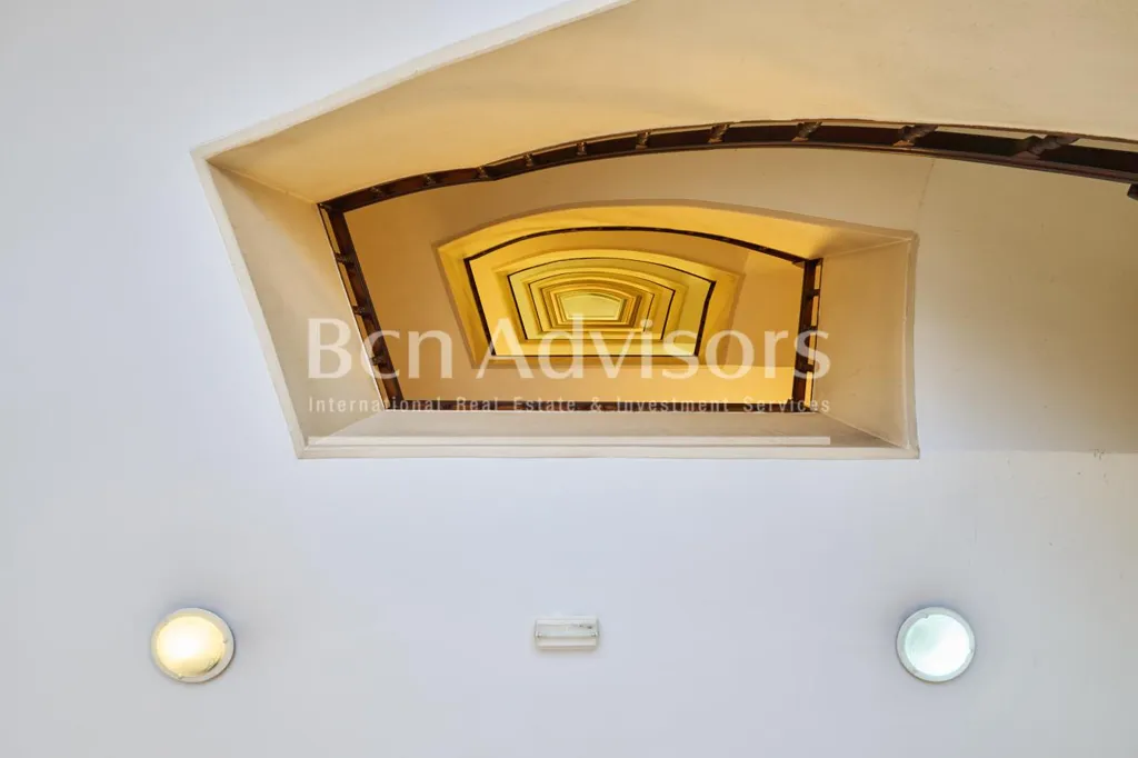 Toad - Penthouse with Rooftop Pool in Dreta de l'Eixample, Barcelona