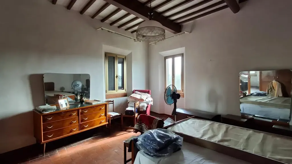 Chambres - Quadrilocale with Character in Capraia e Limite