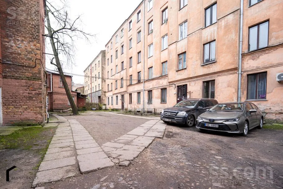 Jardin - Modernised Flat with Quiet Setting in Riga Centre