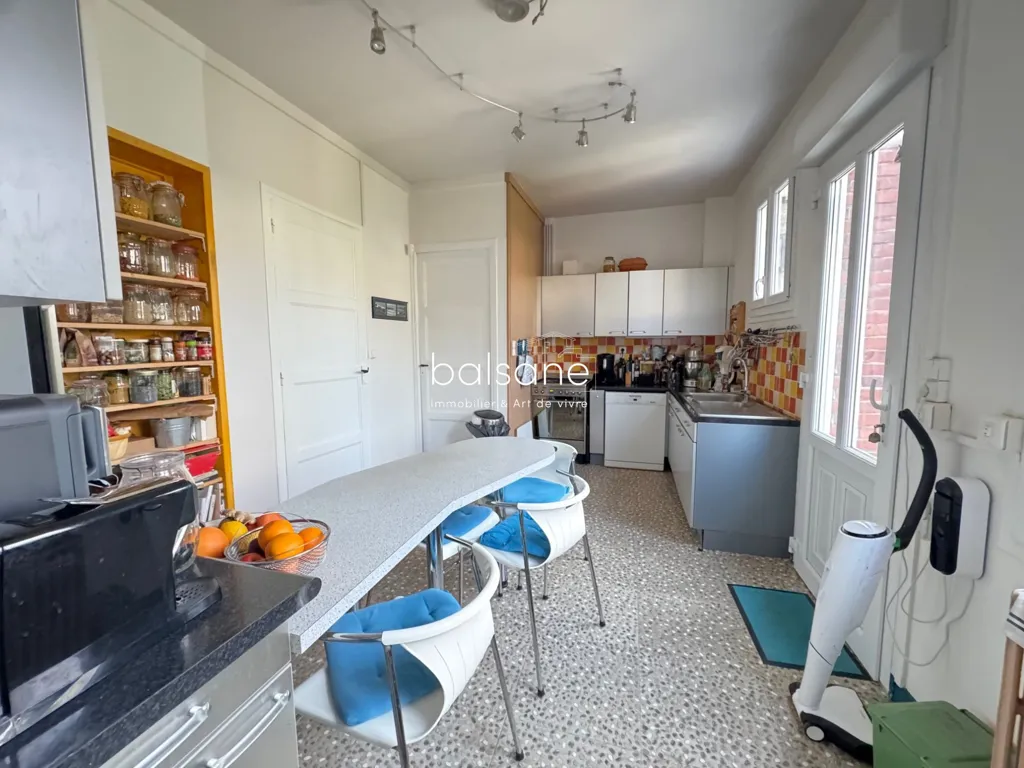 Cuisine - Maison Ancienne avec Terrasses et Jardin à Balsane