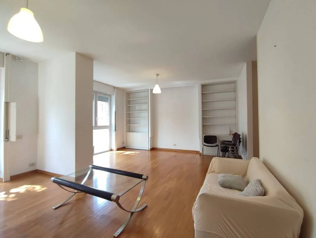 Elutuba - Luxury Trilocale with Balcony in Milan