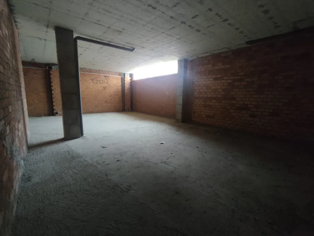 Toad - Commercial Space with Tour in Vigo Centre
