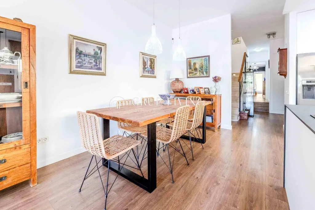 Dining Room - Luxury House with Pool in Sitges