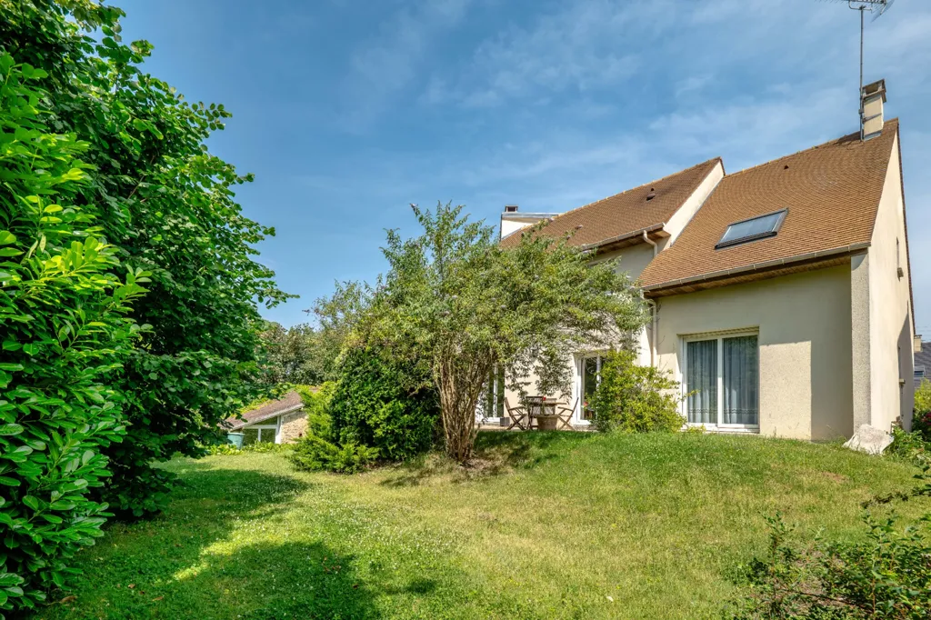 Jardin - Maison d'Architecte Lumineuse avec Dépendance à Verrières-le-Buisson