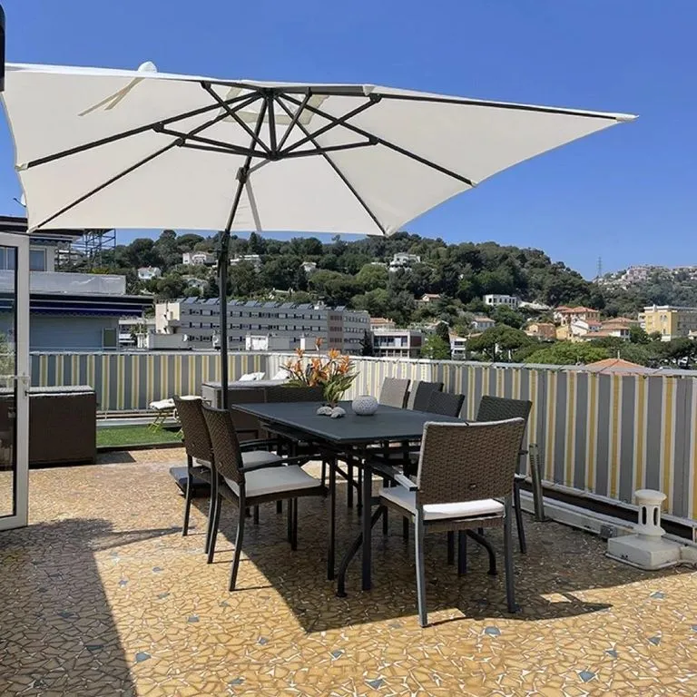 Terrasse - Appartement Luxueux avec Terrasse Panoramique à Nice