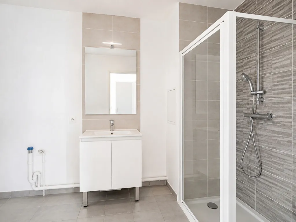 Bagni - Modern Flat with Balcony in Gagny