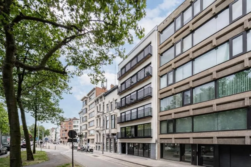 Exterior - Third Floor Apartment with Terrace in Antwerpen