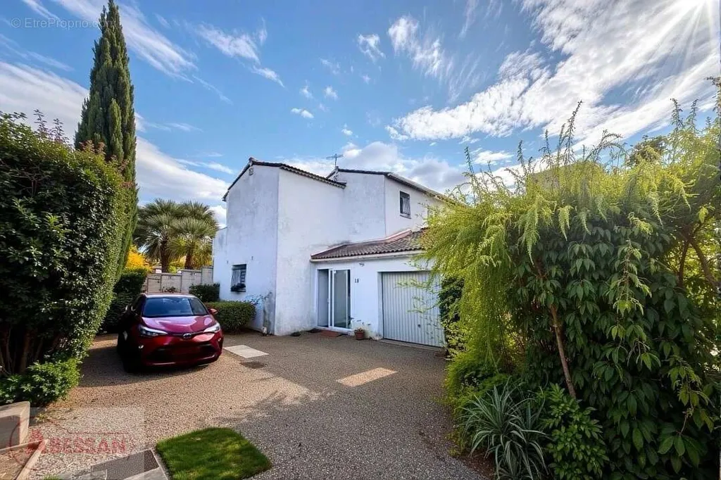 Välivaade - Renovated House with Pool in Rousson