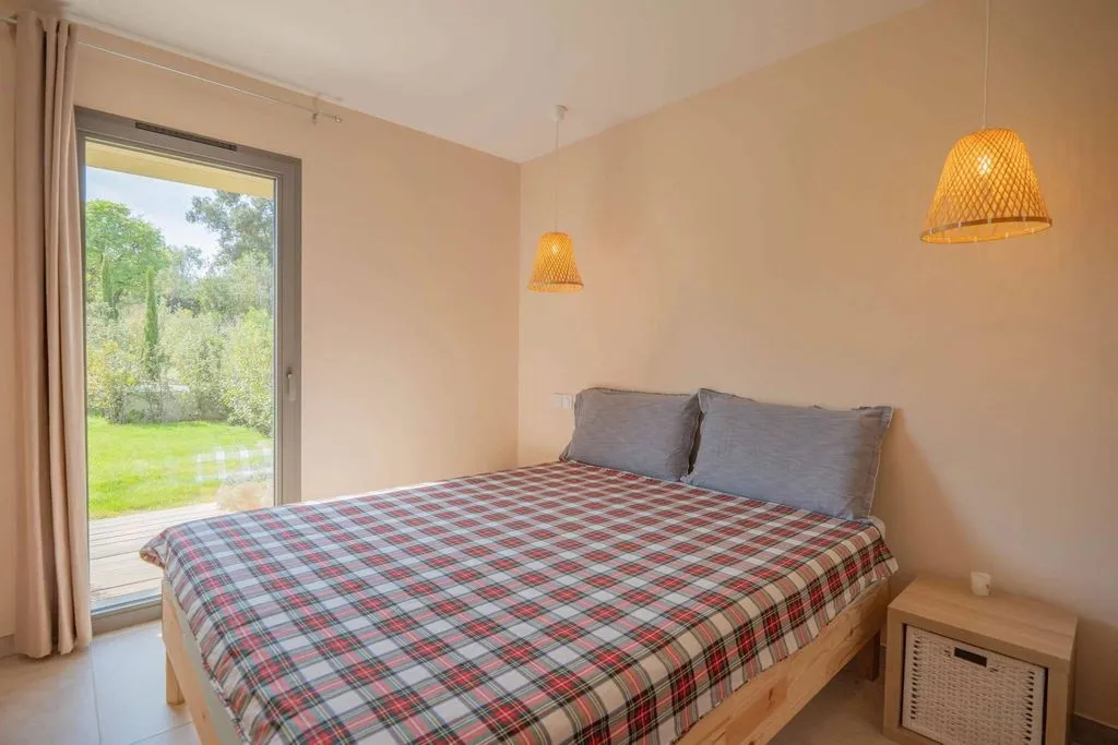 Magamistoad - Luxury Apartment with Garden in Grimaud