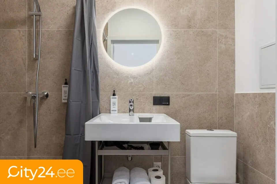 Vannitoad - Studio Flat with City View in Old Riga
