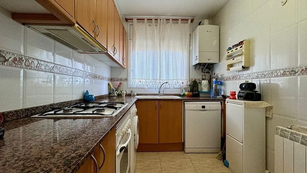 Cuisine - Seafront Apartment with Terrace and Pool in Cunidor