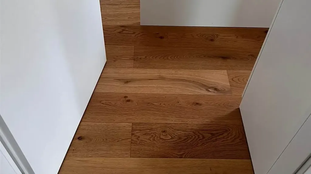 hallway_entrance