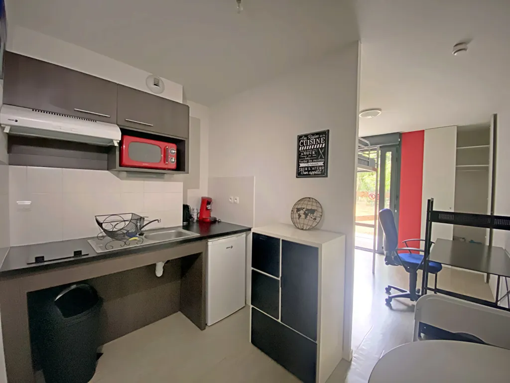 Köök - Studio with Terrace in Montaudran