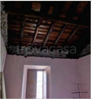 Auctioned Apartment with Balcony in Cori