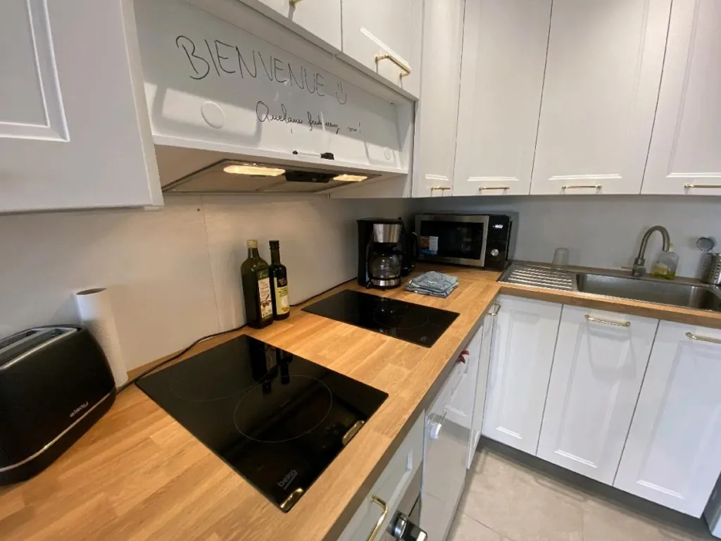 Cuisine - Colocation Haut de Gamme avec 5 Chambres à Reims