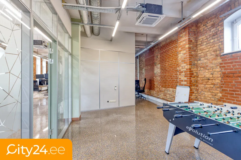 Studio - Office Building with Modern Lifts in Teika
