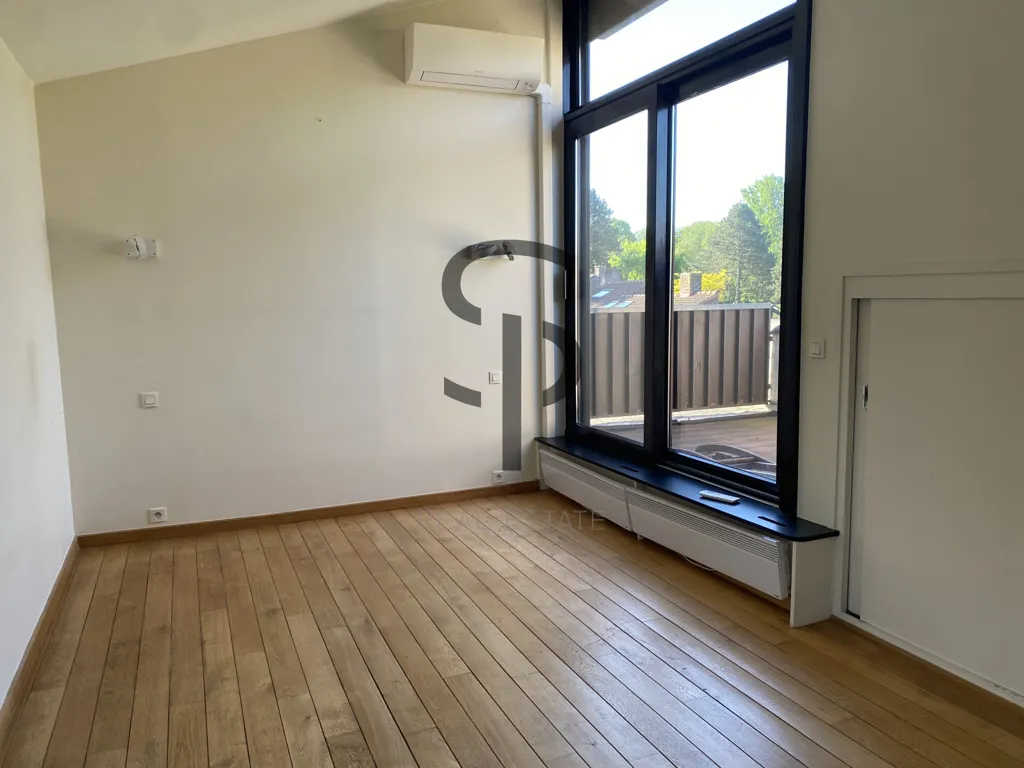 Pièces - Maison avec Vue Golf et Terrasse à Brigode