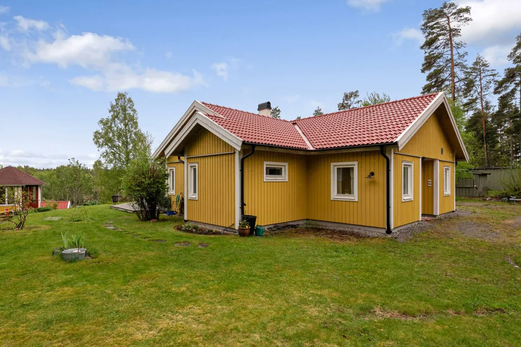 Välivaade - Architectural Villa with Garden in Edsbro