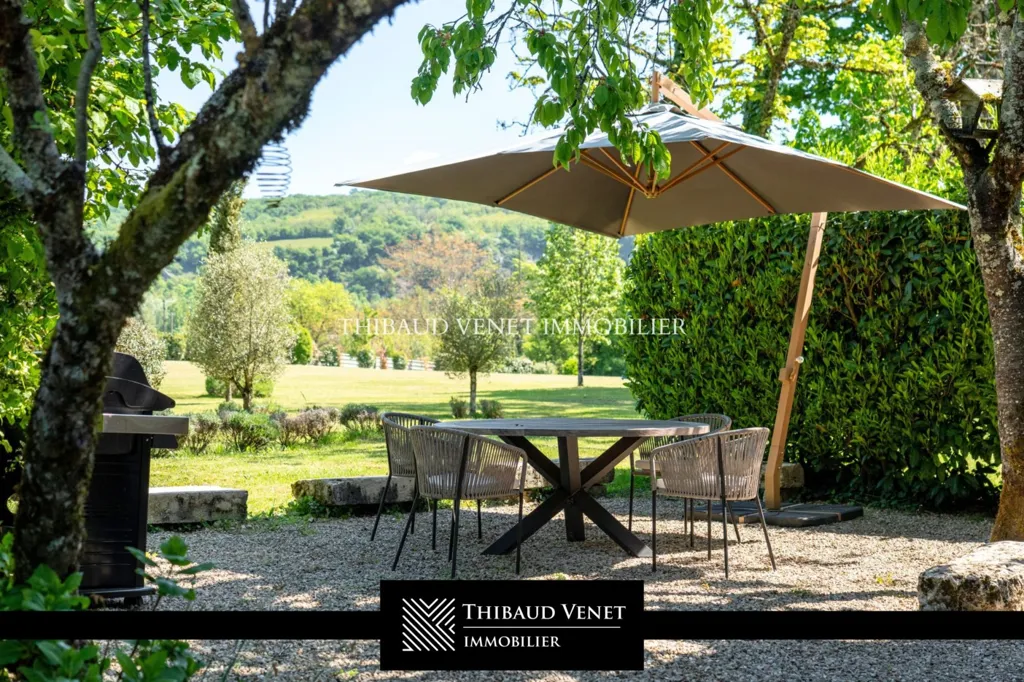 Aed - Maison de Maître with Garden in Bugey