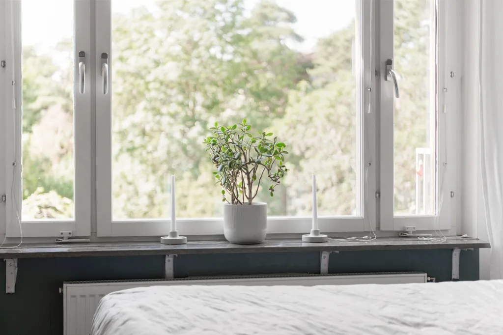 Bedrooms - Apartment with Balcony in Hässelby Gård