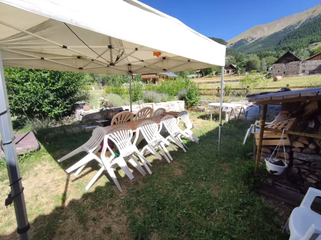 Terrasse - Grange Rénovée avec Vue Montagne à Valdeblore