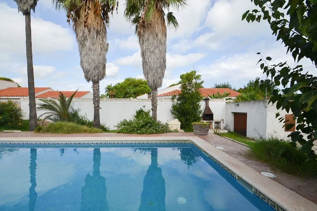 Bassein - Chalet with Pool in Riumar Beachfront