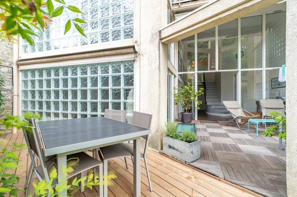 Terrasse - Loft avec Jardin Privé au Quartier des Philosophes à Asnières