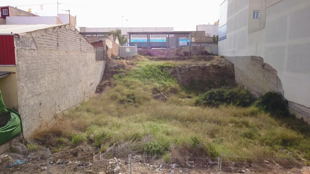 Aed - Commercial Plot with Views in Benijófar