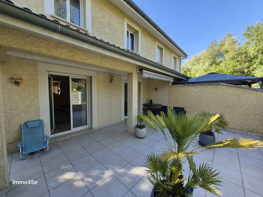 Terrass - Detached House with Garage in Chantemerle les Bles